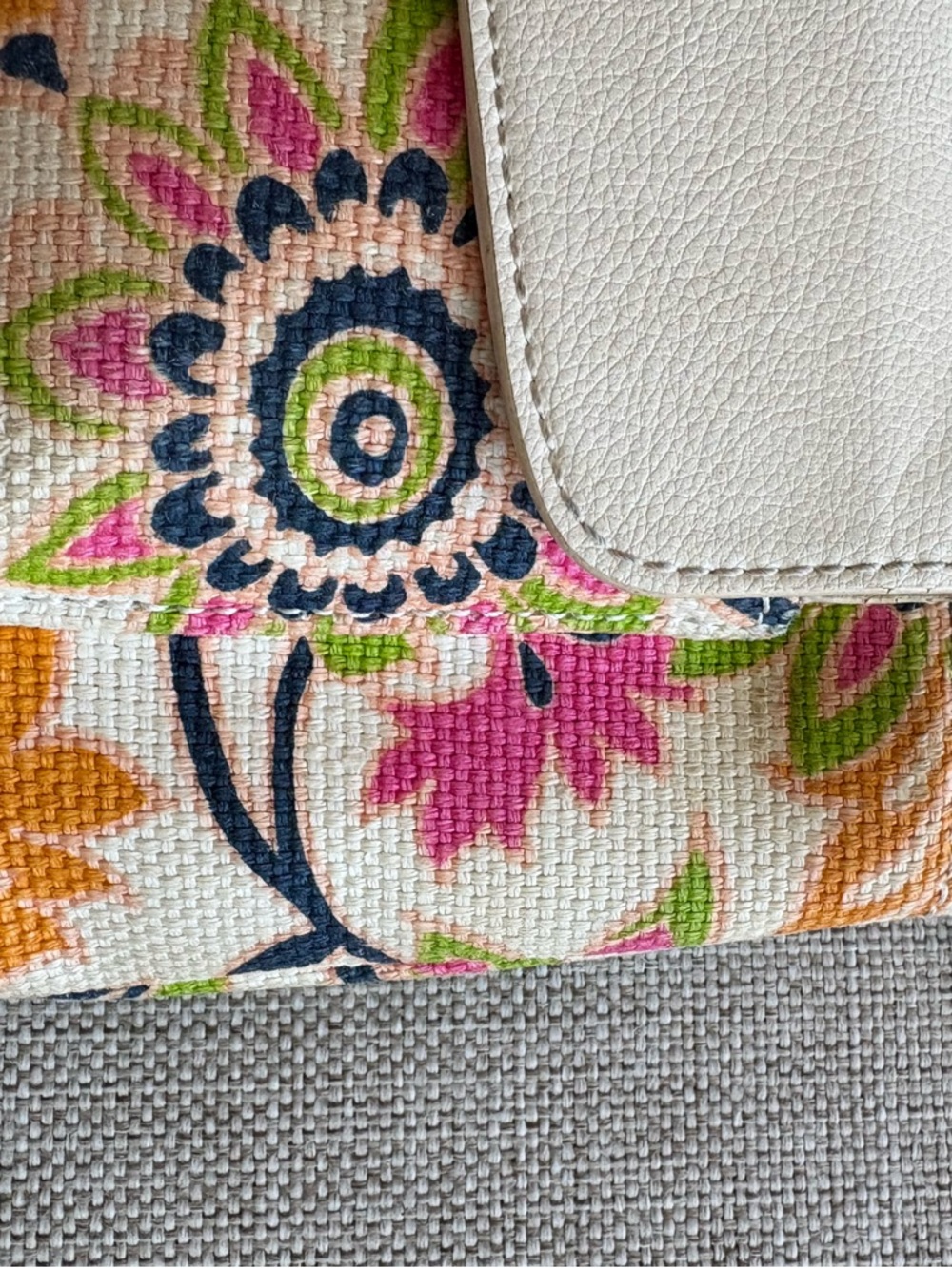Spartina 449 Floral Crossbody Bag Canvas Leather Trim Tassel Coastal - Picture 9 of 14